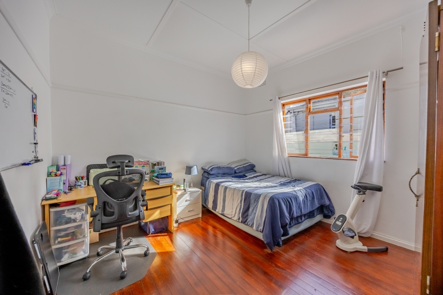 4 Bedroom Property for Sale in Wynberg Upper Western Cape